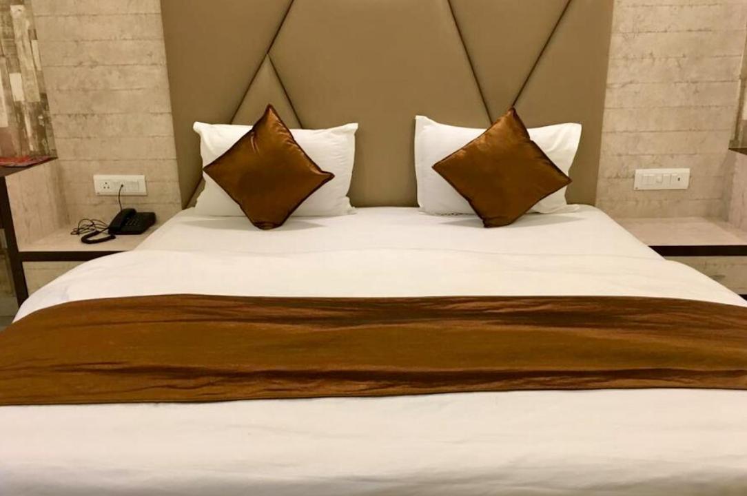 فندق K3 Club Residency Jhānsi المظهر الخارجي الصورة