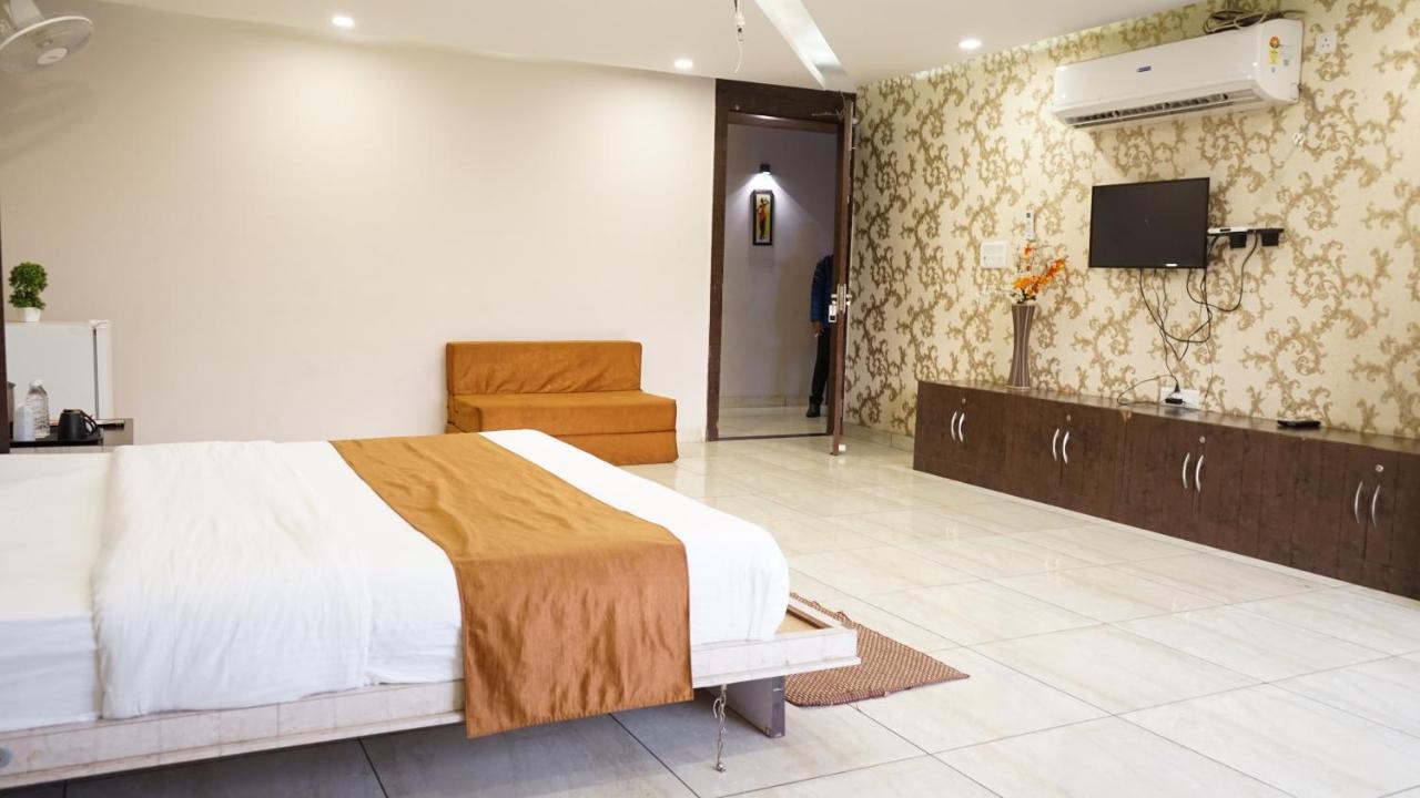 فندق K3 Club Residency Jhānsi المظهر الخارجي الصورة