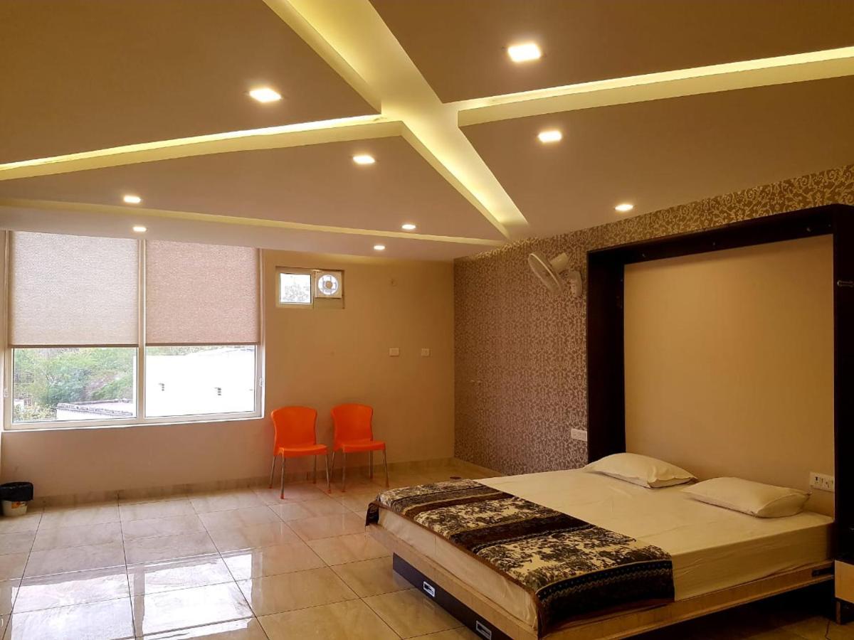فندق K3 Club Residency Jhānsi المظهر الخارجي الصورة